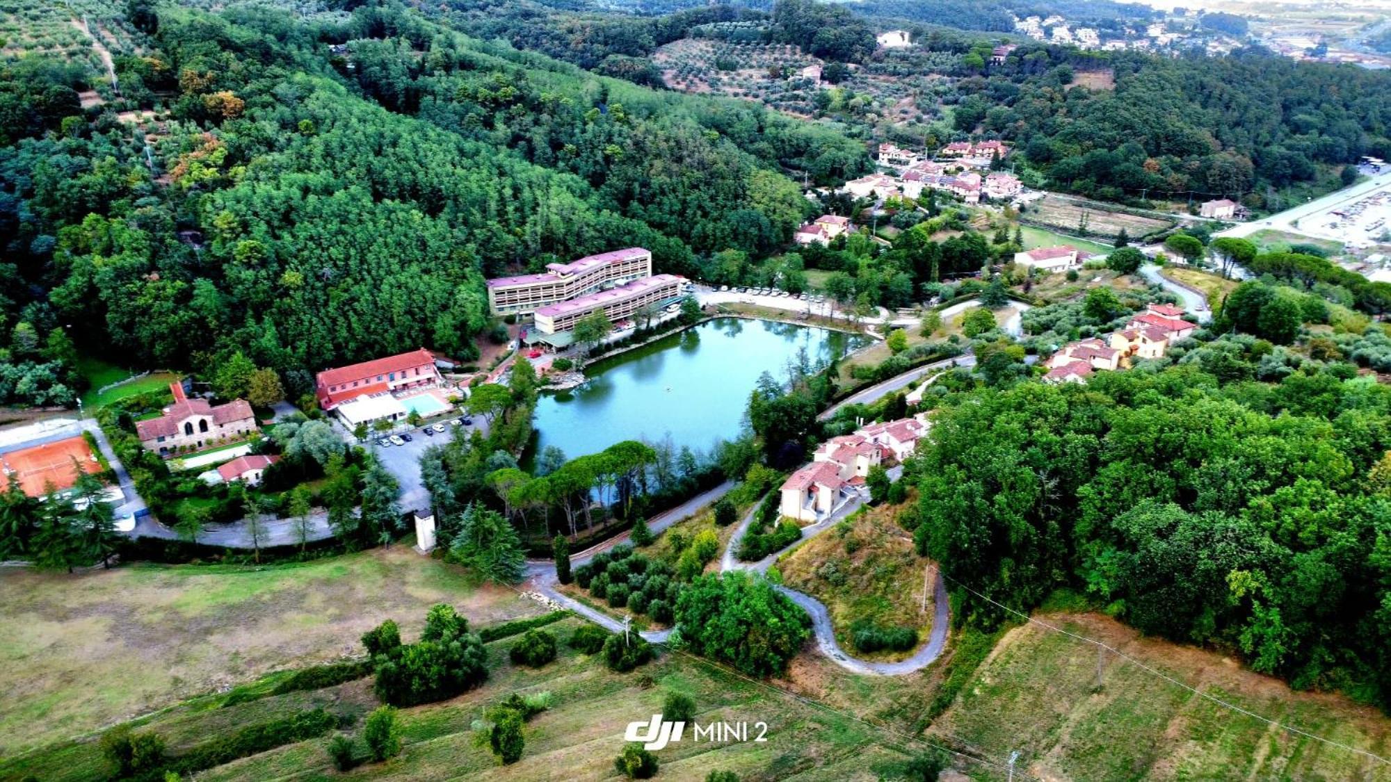 Hotel Lago Verde 세라발레 피스토이에세 외부 사진