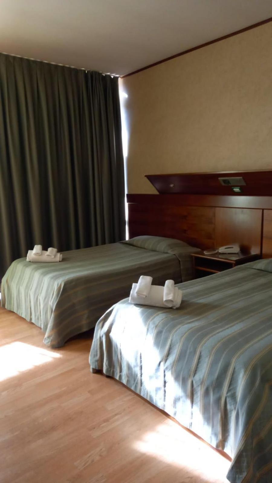 Hotel Lago Verde 세라발레 피스토이에세 외부 사진