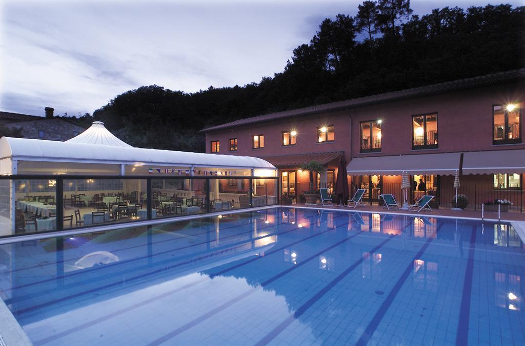 Hotel Lago Verde 세라발레 피스토이에세 외부 사진