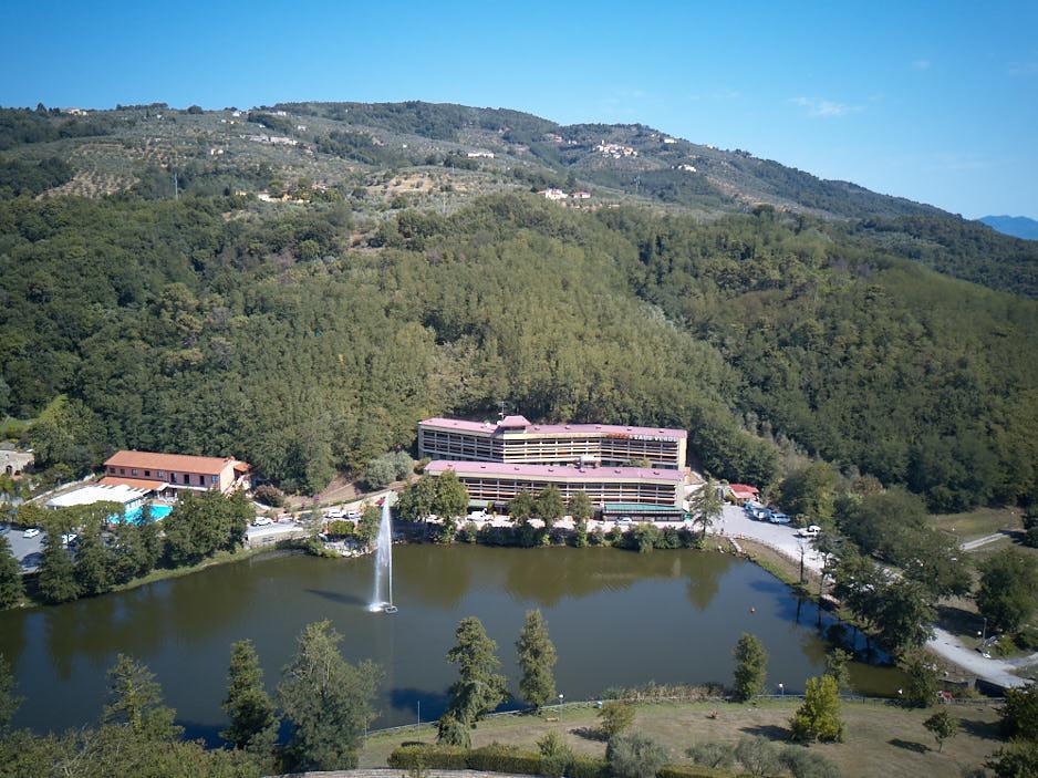 Hotel Lago Verde 세라발레 피스토이에세 외부 사진