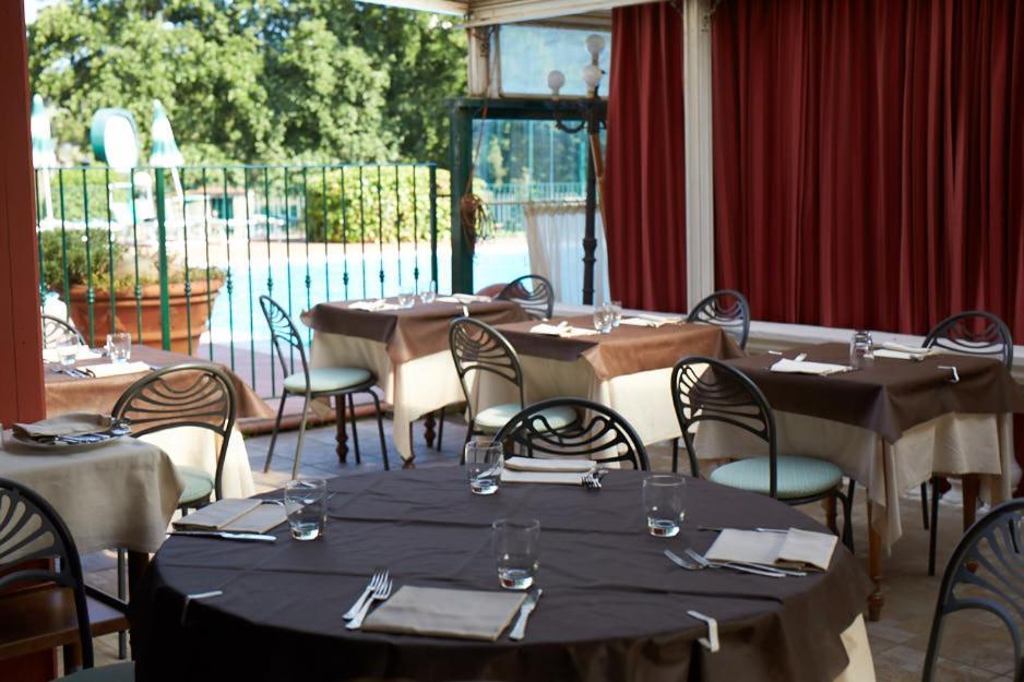 Hotel Lago Verde 세라발레 피스토이에세 외부 사진