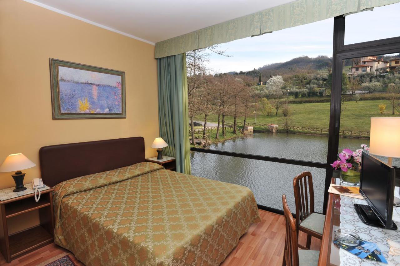 Hotel Lago Verde 세라발레 피스토이에세 외부 사진